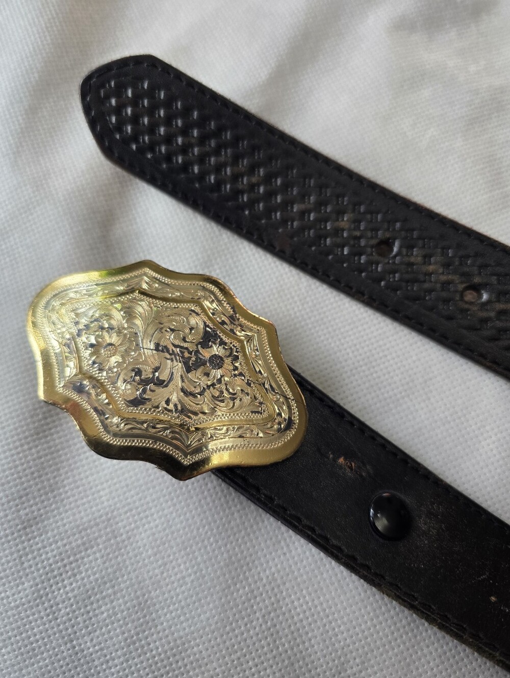 CMexico Made Black Leather Belt Partly Braded w/ Gold Floral Western Buckle 32